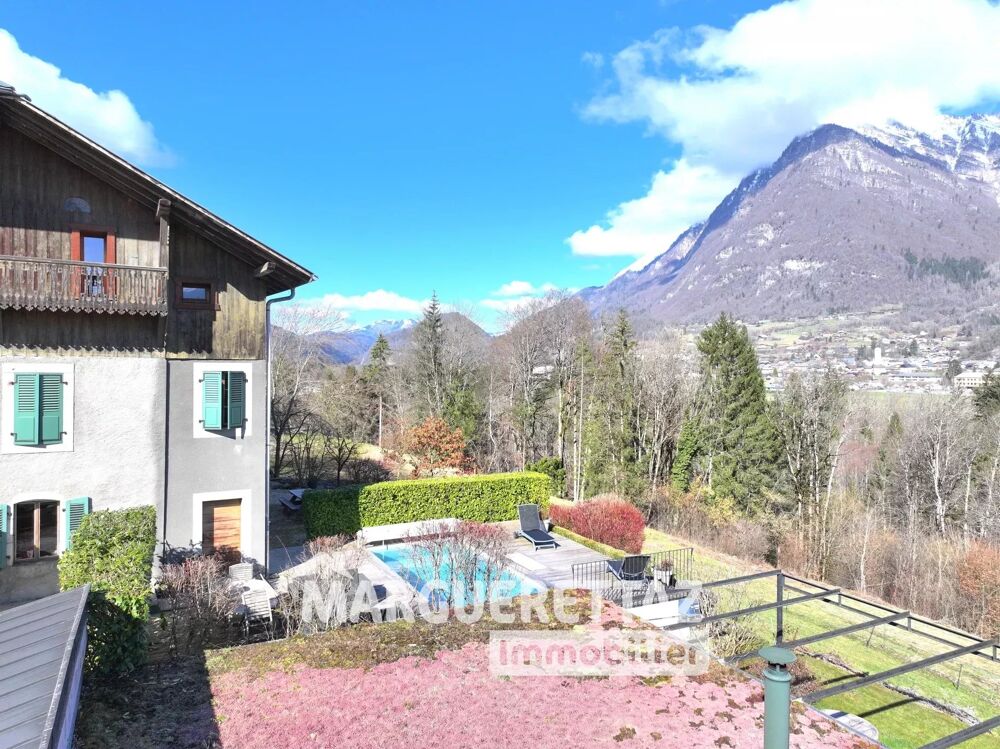 Ferme rénovée sur 6600 m² de terrain à CHATILLON