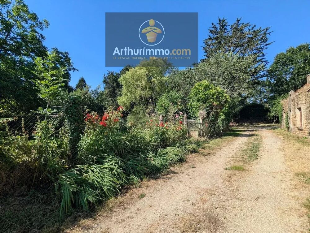 GUEGON MAISON A RENOVER AVEC TERR. 950 M²
