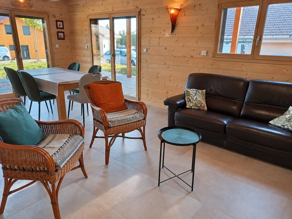 Vente Maison LAMOURA : Chalet récent de 2024 ouvert sur l'extérieur Lamoura