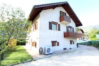 Maison 7 pièces 244 m² · à Scionzier · 244 m² · 417 000 €
