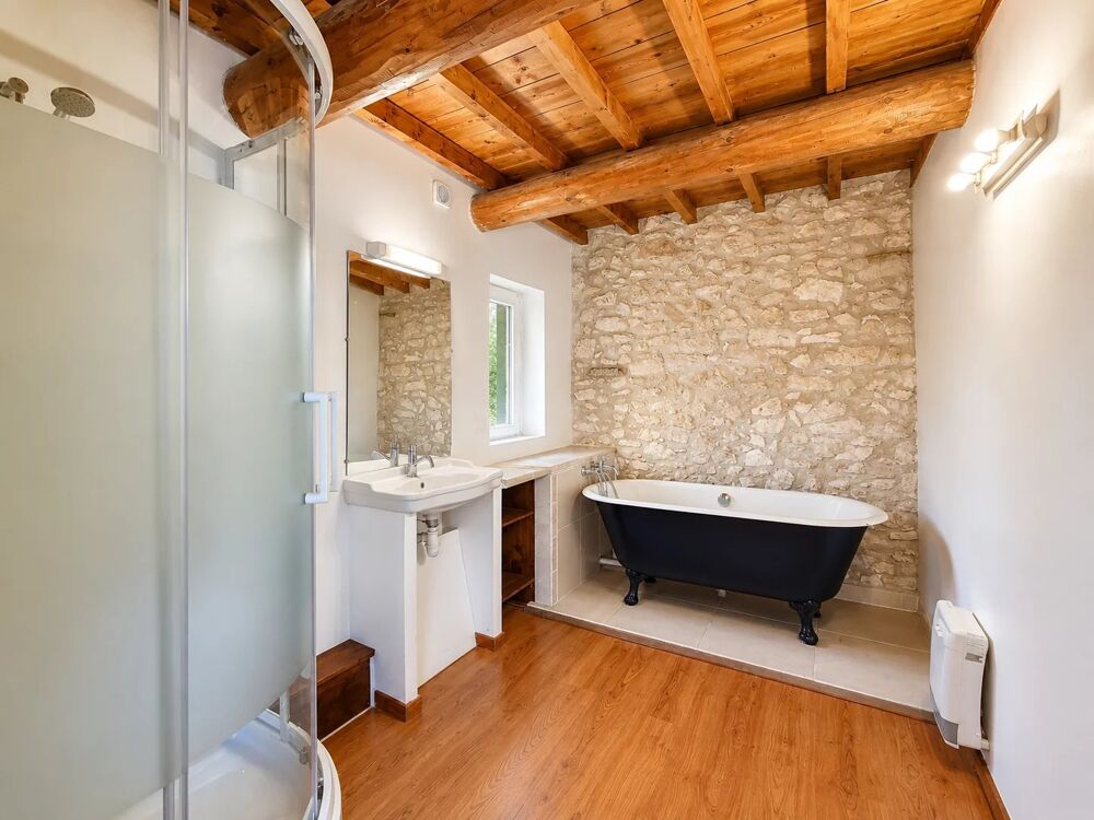 à vendre  Maison Pernes-les-Fontaines (84210)