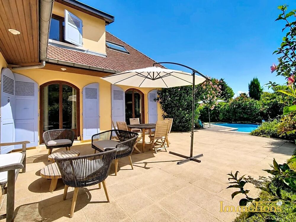 SAINT-MARCELLIN  Maison darchitecte de plus de 200 m², 6 chamb