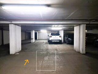  Parking / Garage à vendre 