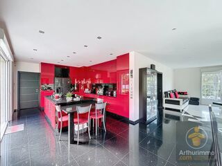  Villa à vendre 7 pièces 147 m²