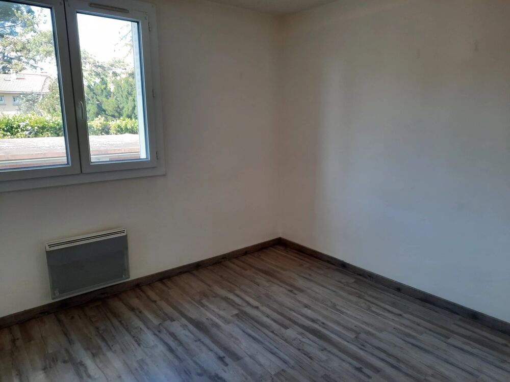 Location Appartement Appartement T3 - Chateauvert Valence