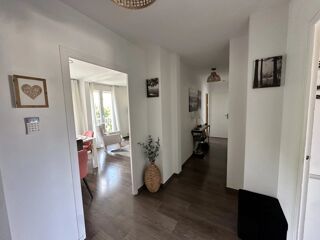  Appartement à louer 3 pièces 64 m²