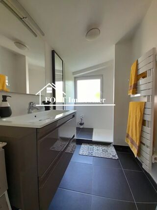  Maison  vendre 6 pices 131 m