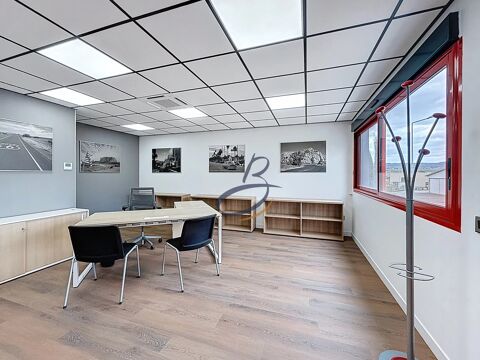 &Agrave; LOUER – BUREAUX NEUFS MEUBL&Eacute;S – ZA DE ROCHETOIRIN 600 38110 Rochetoirin