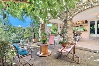  Maison à vendre 8 pièces 266 m²