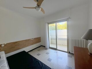  Appartement à louer 4 pièces 83 m²