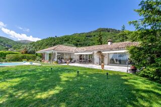  Maison à vendre 8 pièces 231 m²