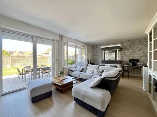  Maison � vendre 9 pi�ces 230 m�