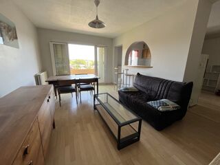  Appartement à louer 3 pièces 61 m²