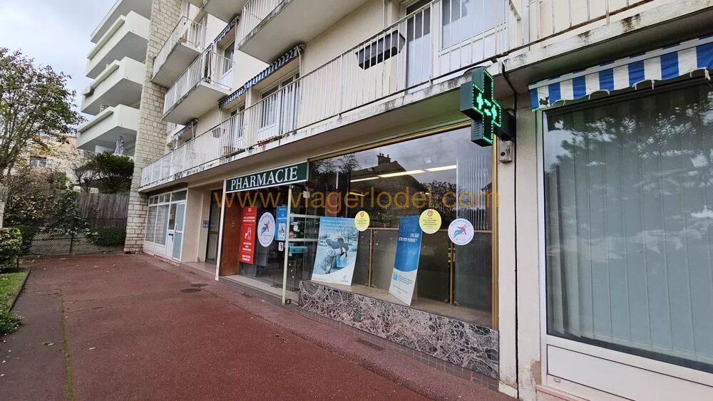  Local commercial Pharmacie 