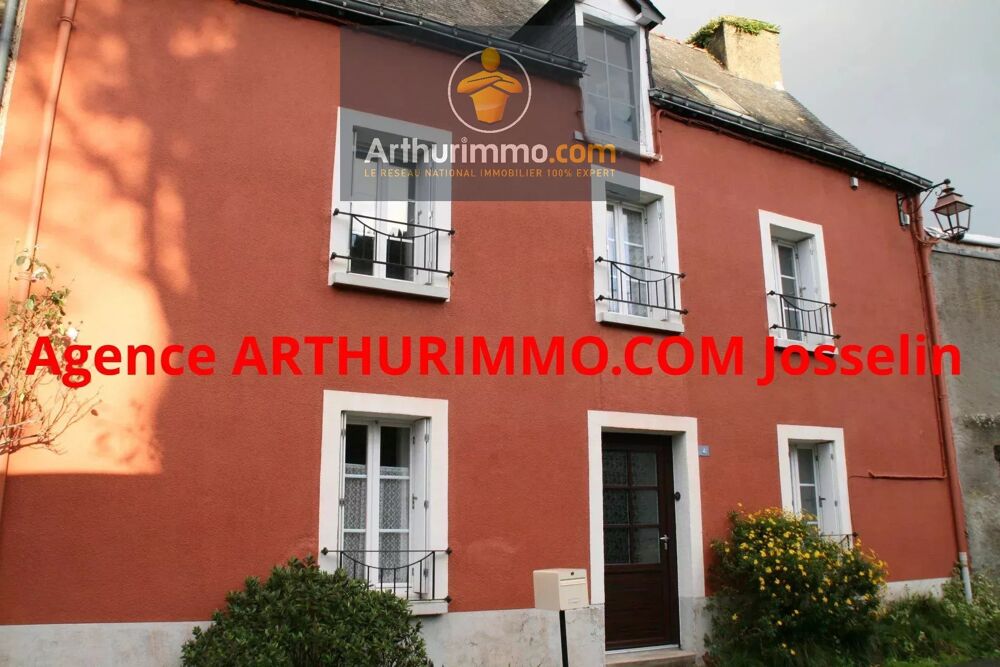 JOSSELIN CENTRE MAISON AVEC CHAMBRES ET TERRAIN DE 840 M²