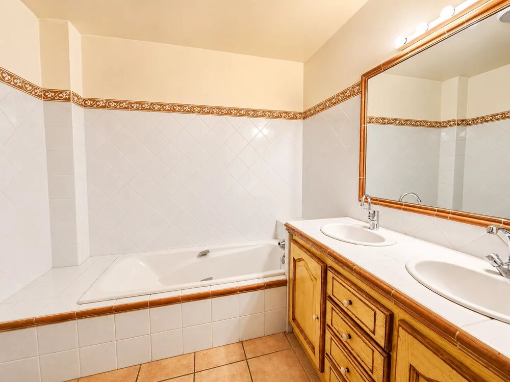 à vendre  Maison Pernes-les-Fontaines (84210)