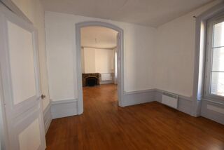  Appartement à louer 4 pièces 87 m²