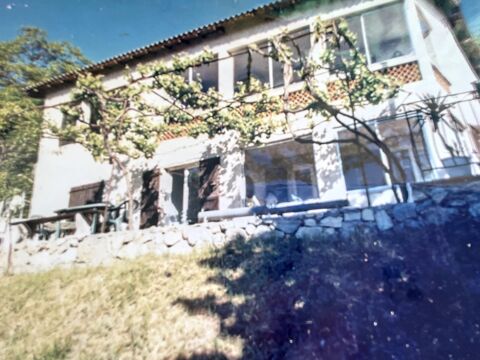   BRIANCONNET : Villa 150 m� compos� de  2 appartements Maison - 6 pi�ce(s) - 150 m�