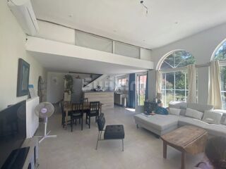  Maison � vendre 9 pi�ces 252 m�