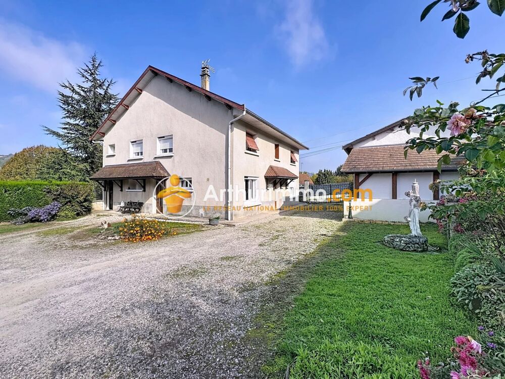 Maison familiale 190 m² avec dépendance à Saint-Savin