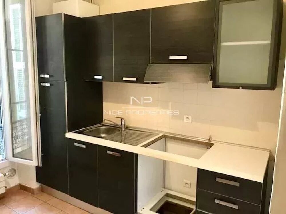 Vente Immeuble Nice, Quartier Garibaldi, immeuble R+4 plus 3 commerces Nice