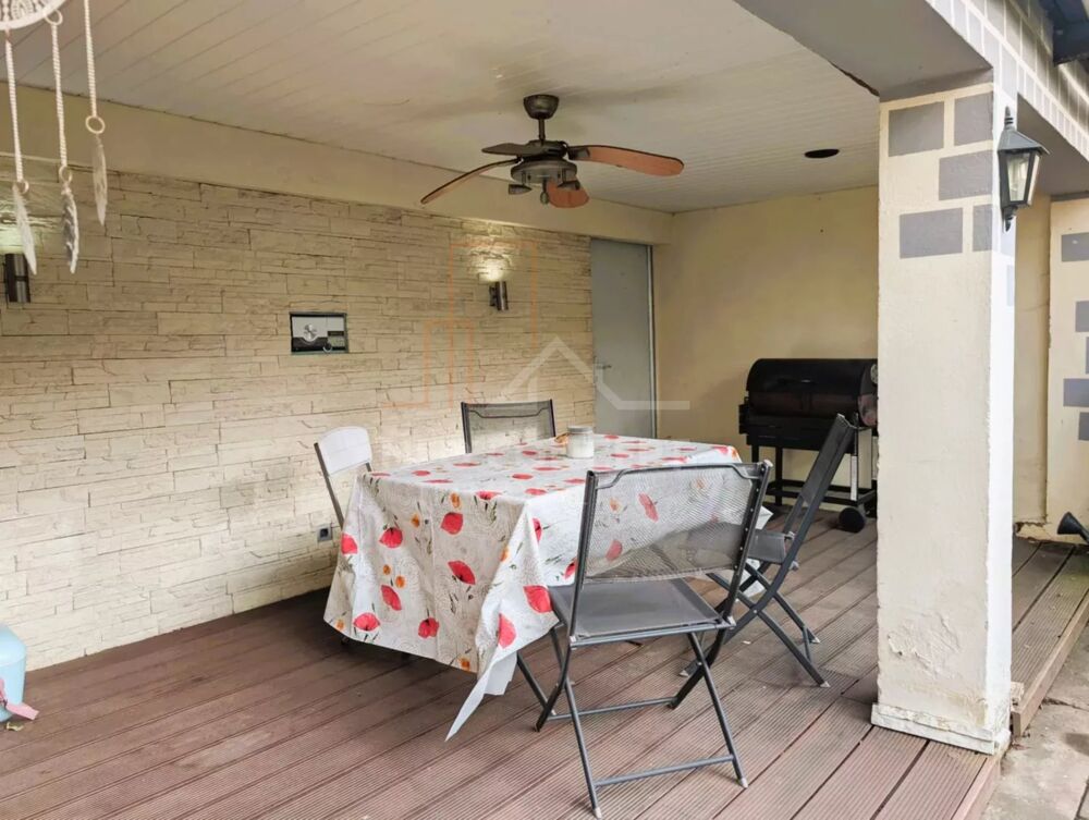BISCHWILLER, beau compromis entre un appartement et une maison A