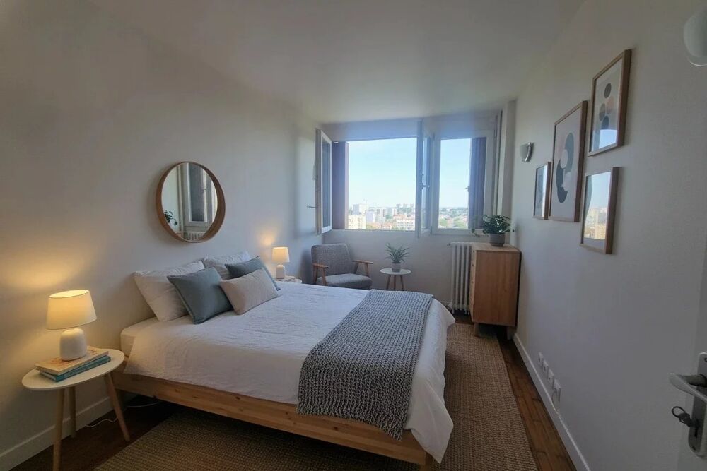 Vente Appartement APPARTEMENT 4 PIÈCES – MONTREUIL – DERNIER ÉTAGE – VENDU LOUÉ Montreuil
