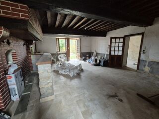 Vente Maison Maison à rénover avec 5 500 m² de terrain, calme, beau potentiel Quarré-les-tombes