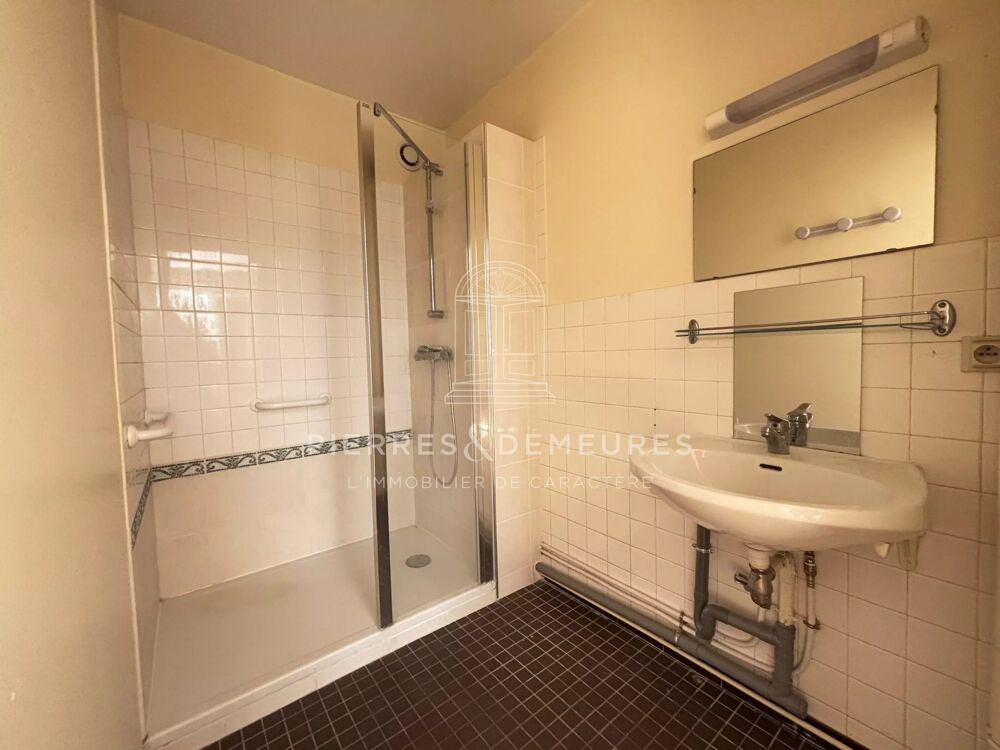 Vente Appartement APPARTEMENT T2 CLIMATISE EN REZ-DE-CHAUSSEE La châtre