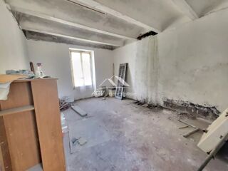 Immeuble à vendre 9 pièces 161 m²