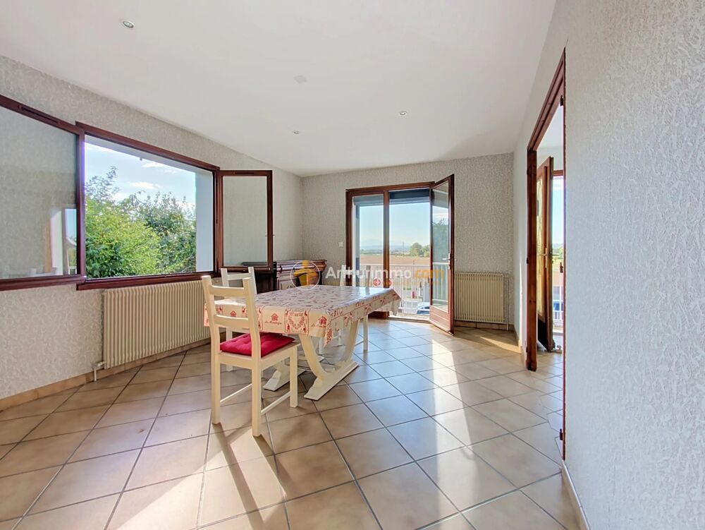Vente Maison Maison T3 sur 3 000 m² de terrain – sous-sol complet, dépendance La chapelle-de-la-tour