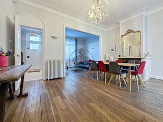 Maison  vendre 8 pices 205 m