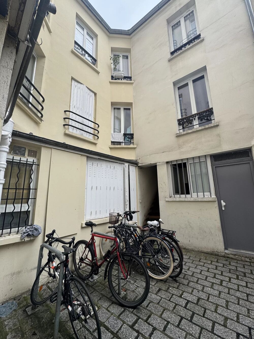 Vente Appartement studio calme et clair Paris 19