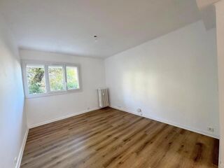  Appartement à louer 3 pièces 60 m²