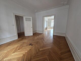  Appartement à vendre 7 pièces 198 m²