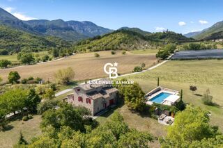  Villa à vendre 6 pièces 205 m²