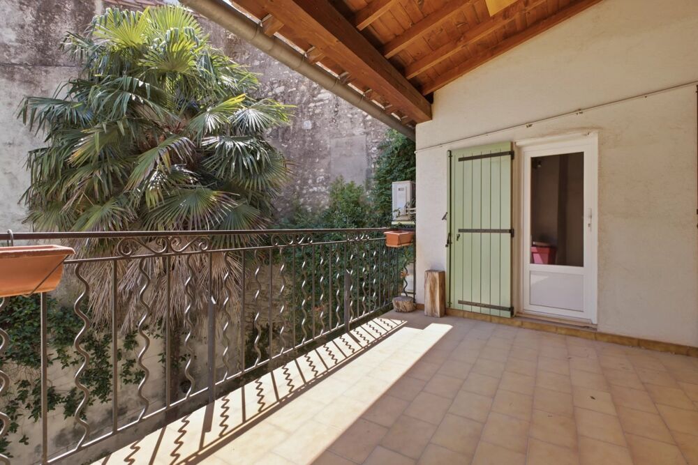 Vente Maison Maison de ville quartier Hauture avec grande cour et terrasse Arles