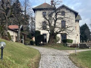  Maison � vendre 12 pi�ces 360 m�