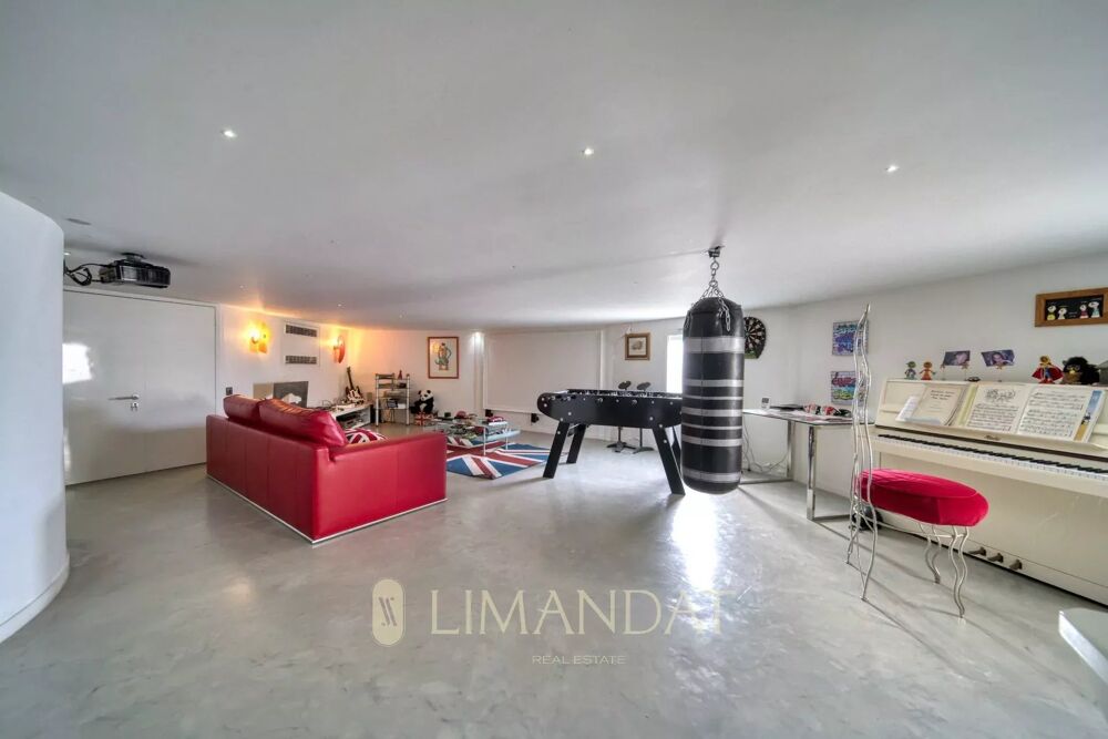 à vendre  Appartement Roquebrune-Cap-Martin (06190)