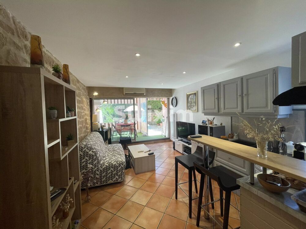 APPARTEMENT T2 AVEC JARDIN, PISCINE, PARKING