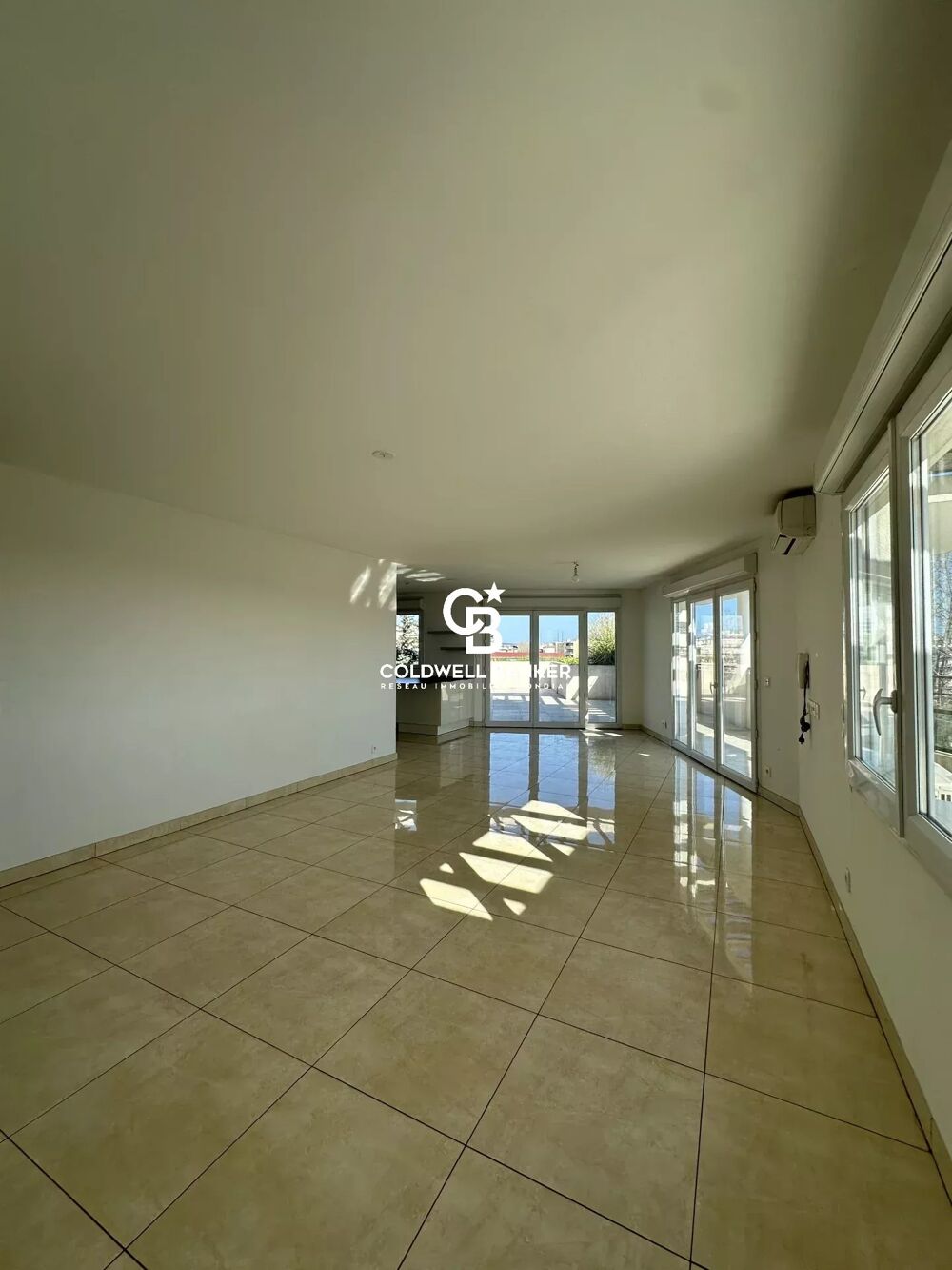 � vendre  Appartement Cagnes-sur-Mer (06800)