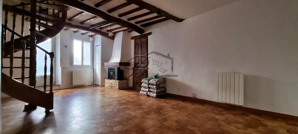 Charmante Maison T4 de Village en Pierre avec extérieur, à Mirab