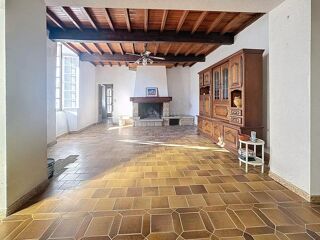  Maison � vendre 9 pi�ces 300 m�