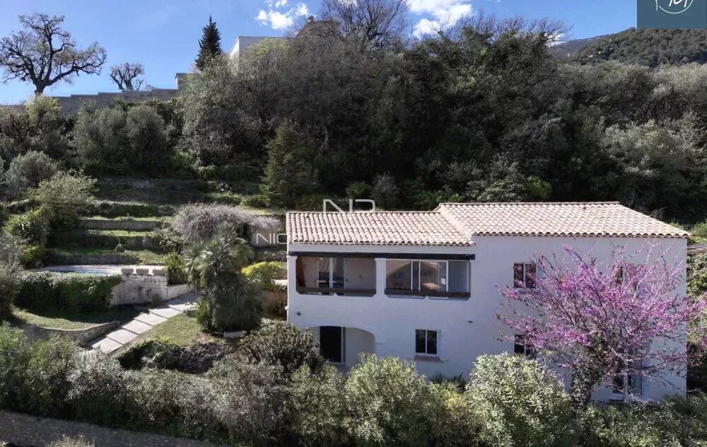 Vente Maison Roquebrune Cap Martin, Villa rénovée avec piscine et vue mer, da Roquebrune-cap-martin