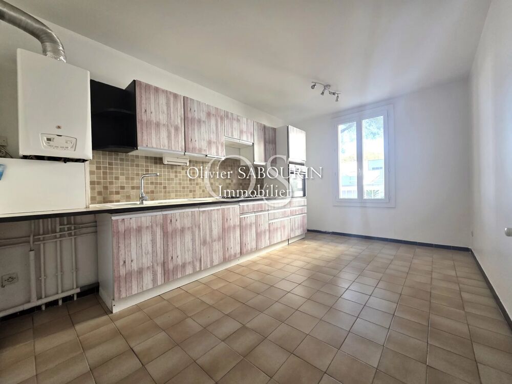 Spacieux T4 de 84 m²  Résidence sécurisée avec ascenseur, comme