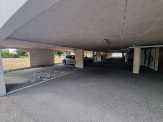  Parking / Garage à vendre 