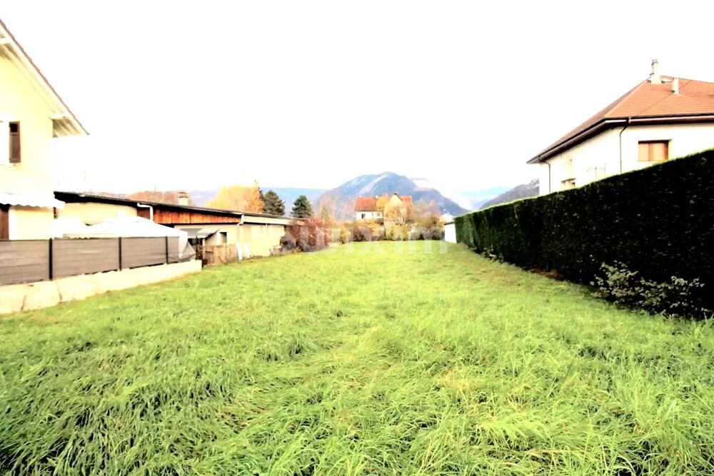 Vente Terrain Idéal pour un projet de 2 à 3 habitations .Terrain constructible Scionzier