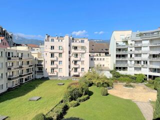  Appartement à louer 2 pièces 33 m²