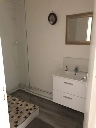  Appartement à louer 2 pièces 54 m²