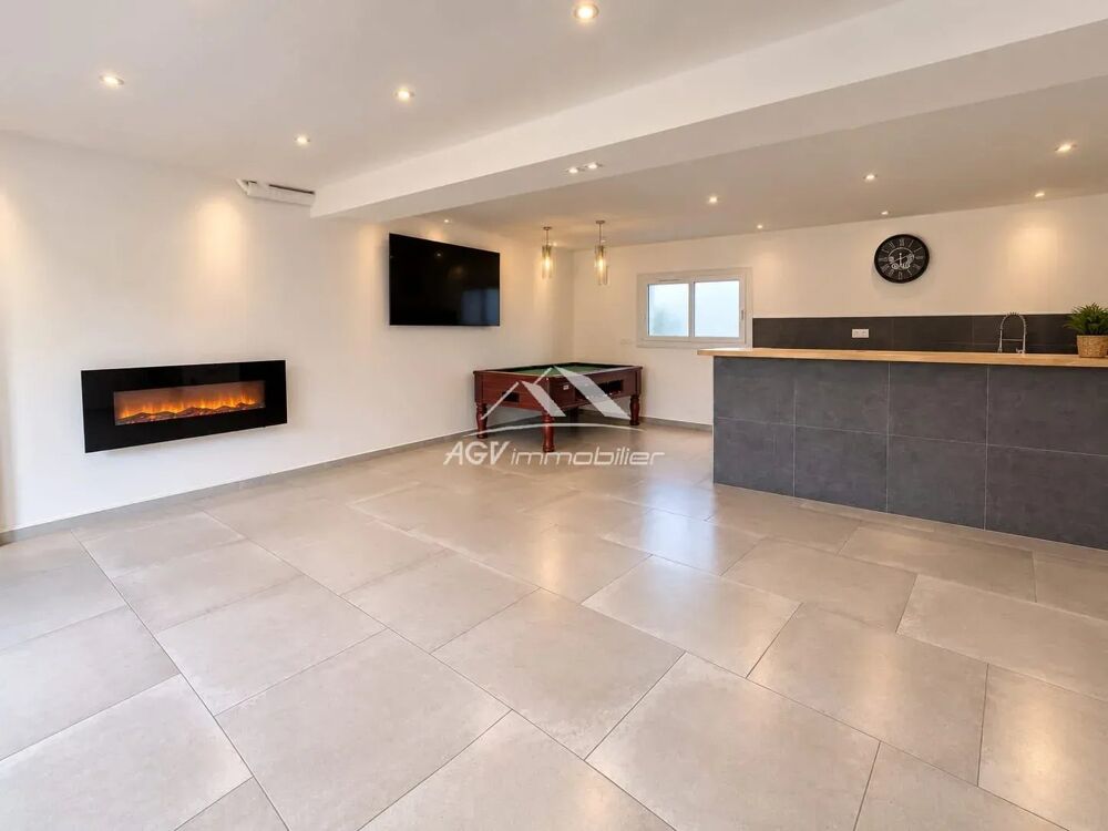 Vente Maison Proche Les Mages, maison d'environ 103 m² avec piscine sur 1800 Saint-florent-sur-auzonnet
